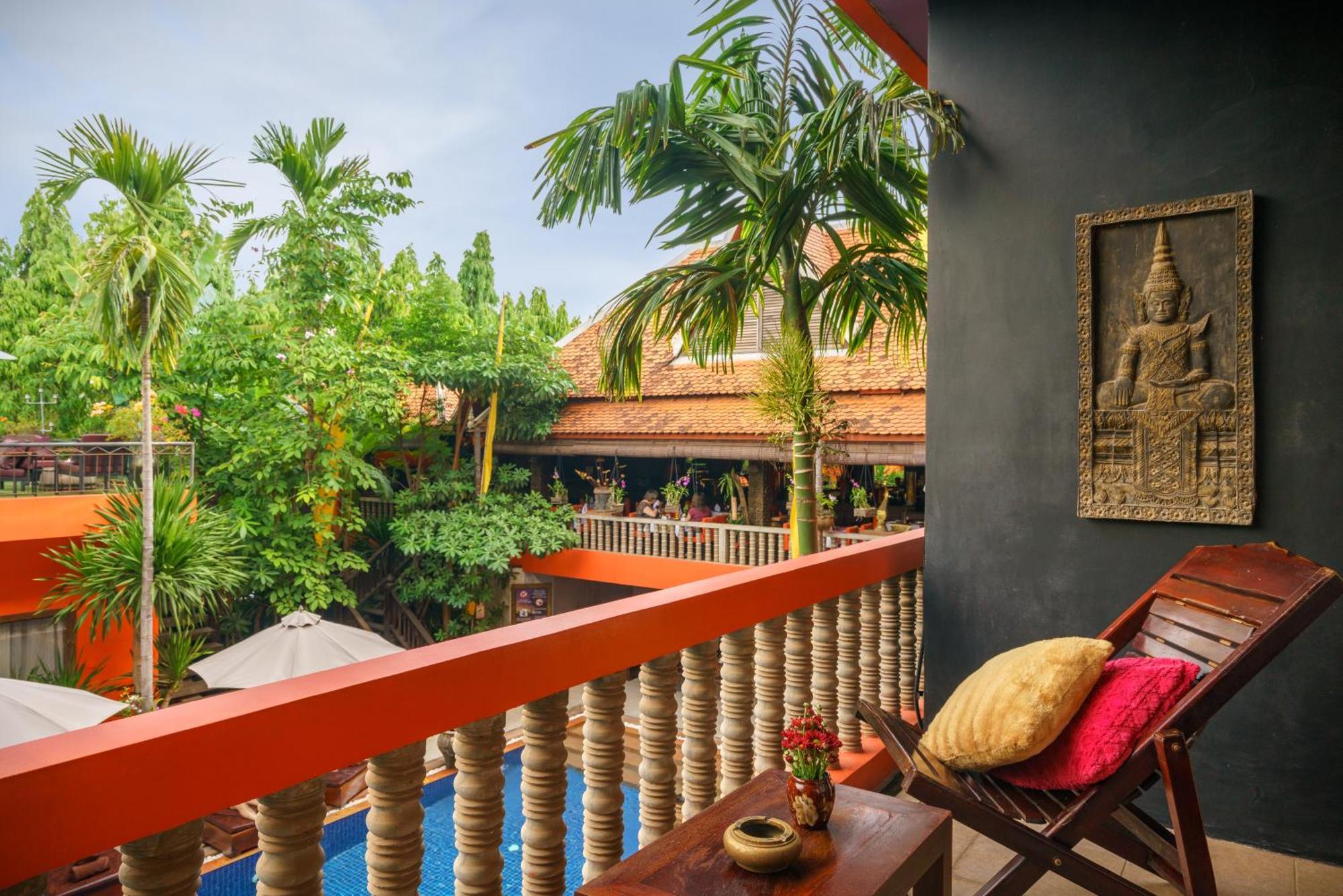 Golden Temple Hotel Siem Reap Exteriör bild